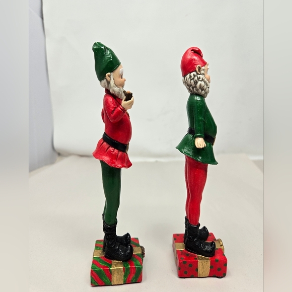 Christmas Decoration Two Santas Resin Standing On Presents 6 Inches Holiday - Picture 5 of 9